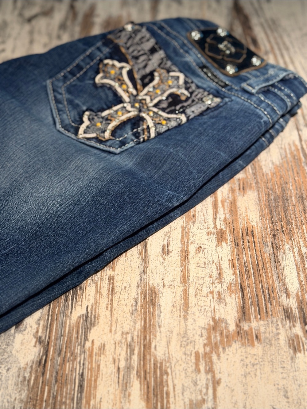 Miss Me Cross Pocket Signature Women’s Jean Size 30 Style tip included - Picture 7 of 16